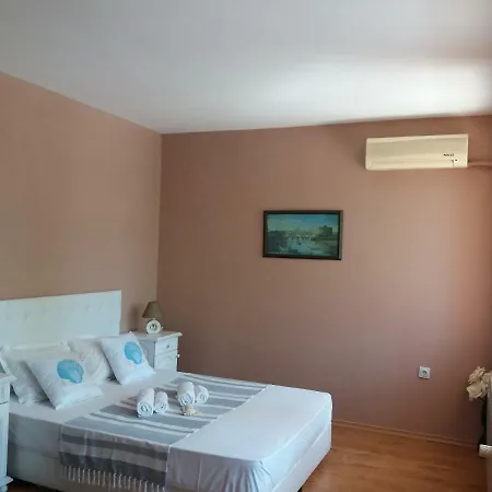 Albatros Kiten (Burgas)